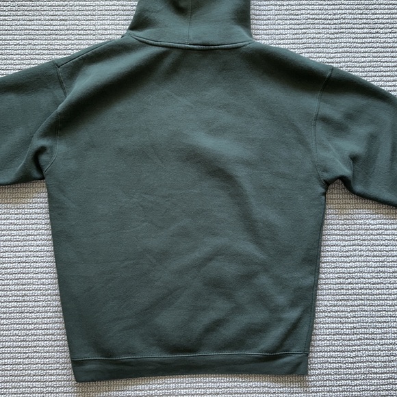 Sea Island dark green embroidery hoodie size LARGE - Picture 6 of 6